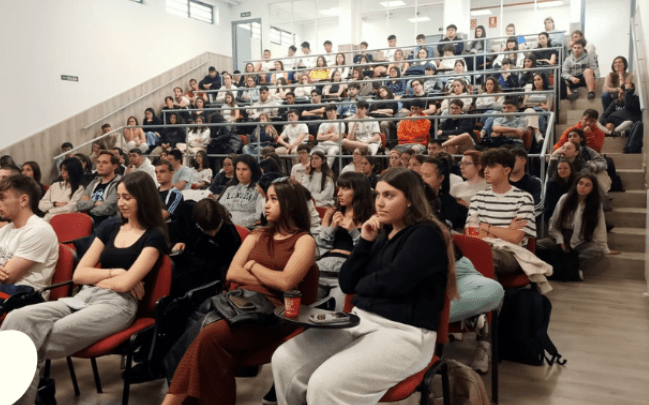 Charla informativa ERASMUS 2024-25 y encuentro de&nbsp;alumnos